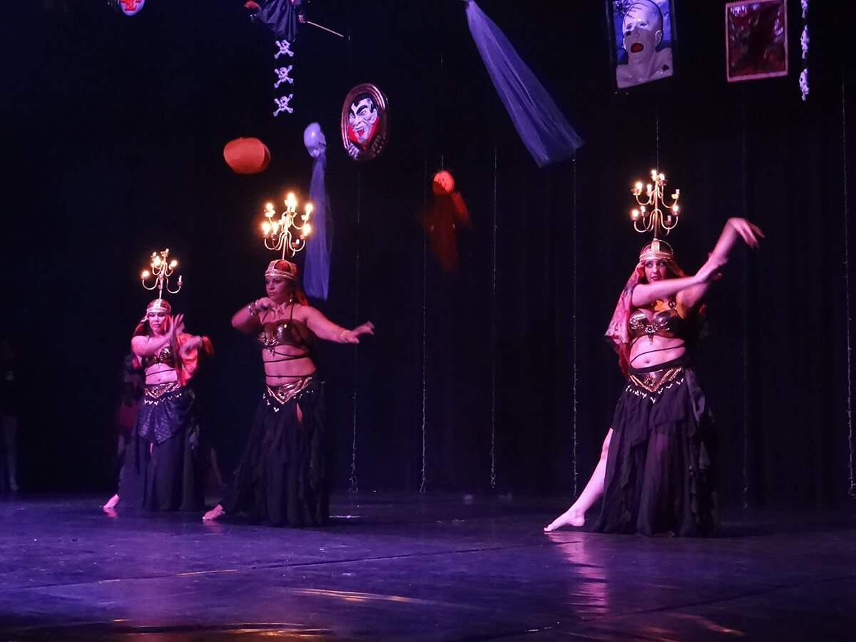 Dança do ventre, folclórica e circular une crianças, jovens e idosos no  Instituto Dom Bosco – Instituto Dom Bosco (Bom Retiro) SP