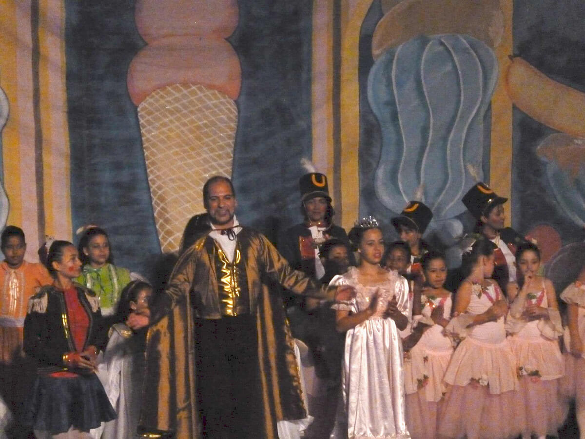 O Quebra Nozes Performance